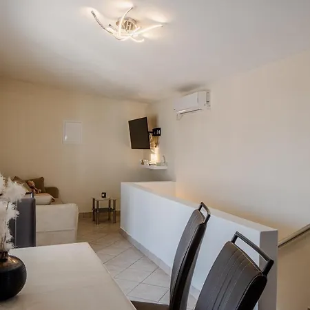 Jurcevic Apartamento *